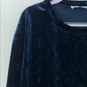 Urban Outfitters Blue Velvet Top Size XS